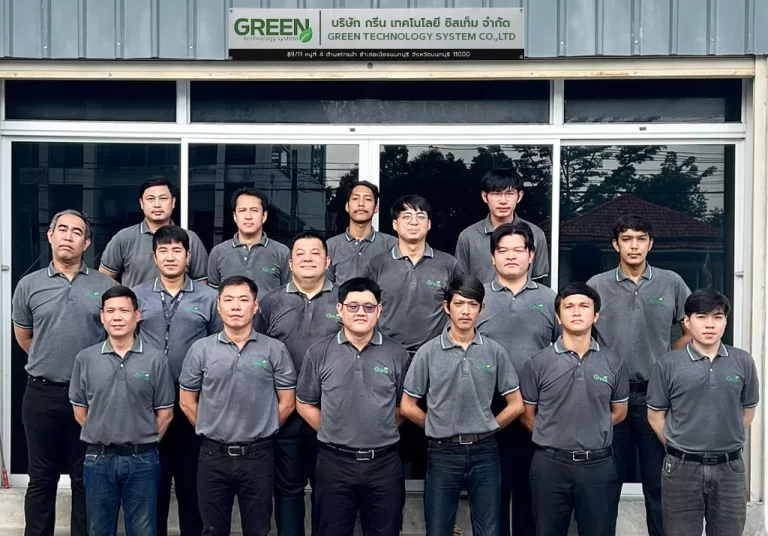 Group photo of the technician team